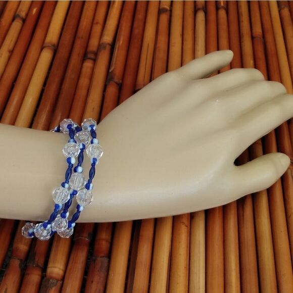 HANDMADE Blue, White & Clear Glass Wrap Around Cuff Bracelet Adjustable - Picture 5 of 9